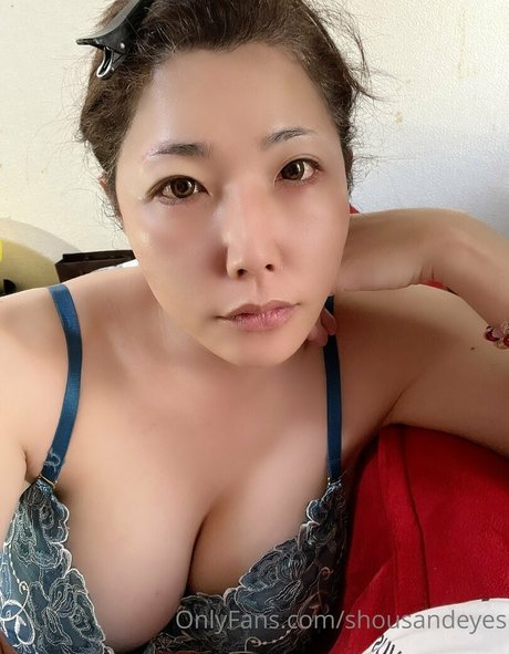 shousandeyes modèle sexy img