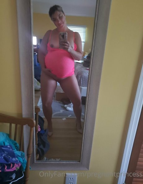 pregnantprincess belle actrice collection