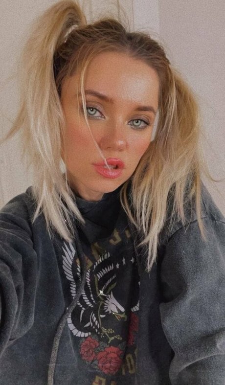 lionawild actrice de grande qualité des photos