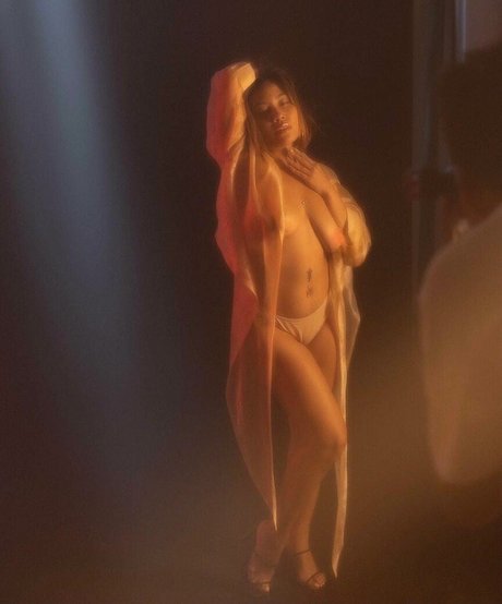 Victoria Kuang actrice de sexe galerie