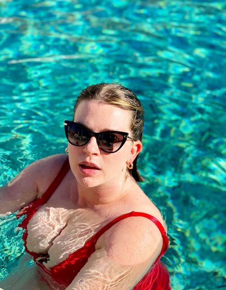 Tori Dunlap belle actrice images