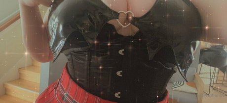 Lewdfiends modèle adulte images