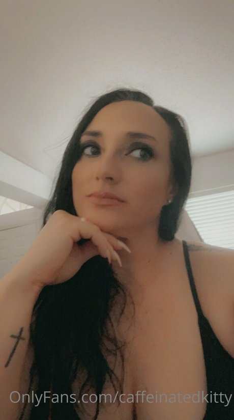 caffeinatedkitty étoile nue photo