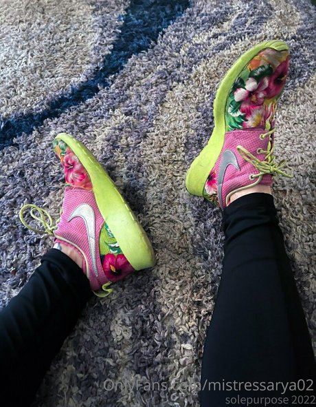 mistressarya02 modèle meilleur images