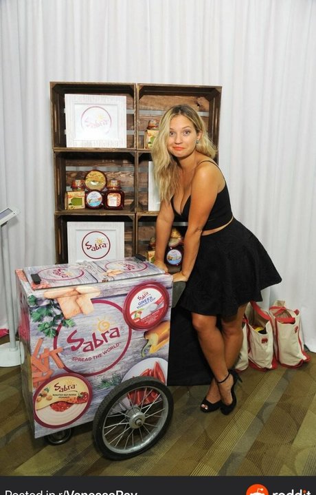 Vanessa Ray modèle de haute qualité galerie