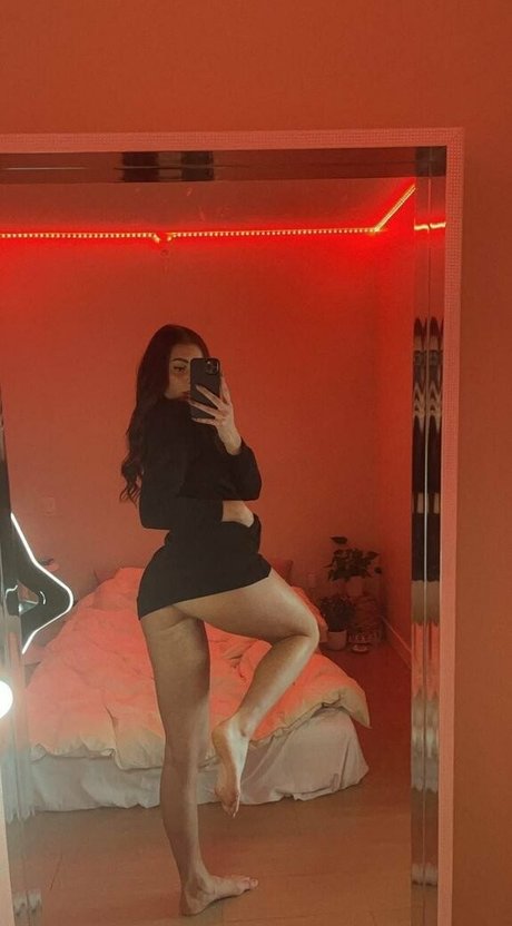 Taviasky sexe star photos