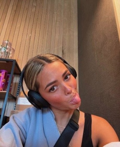 Mackensiemintz joli modèle image