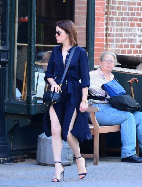 Claire Foy star du porno de haute qualité archive