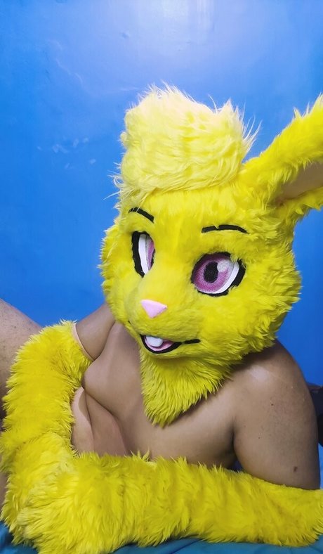 naughty louie jolie actrice photos