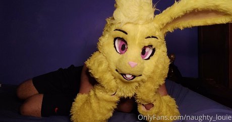 naughty louie star du porno chaude des photos