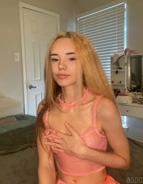 minyrabbit modèle magnifique image