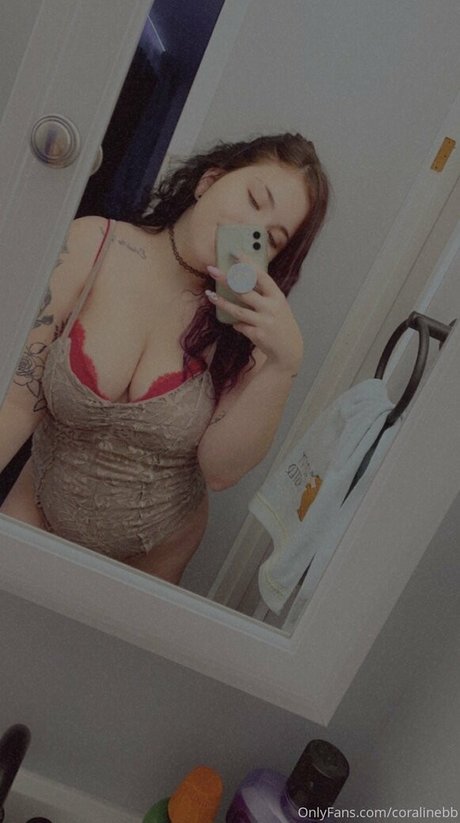 coralinebb modèle porno collection