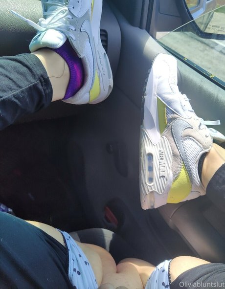 oliviabluntslut actrice xxx img