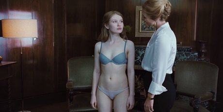 Emily Browning étoile magnifique image