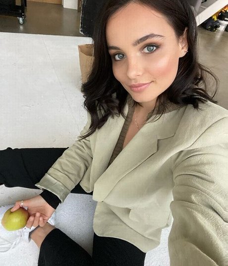 blonde transexuelle onlyfans sympa érotique images