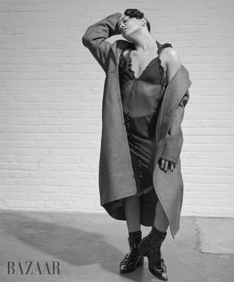 Tessa Thompson modèle magnifique galerie