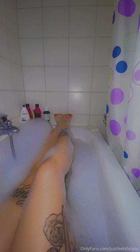 fellation en bikini onlyfans nu pornographique des photos