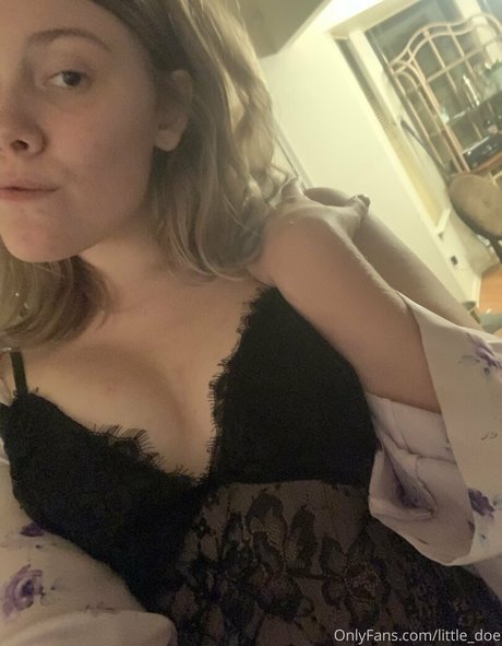 little doe actrice nue galerie