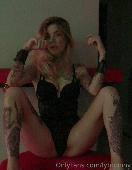 lybbunny star du porno gratuite image