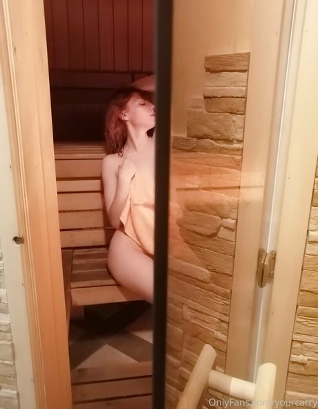 yourcarry modèle xxx photos