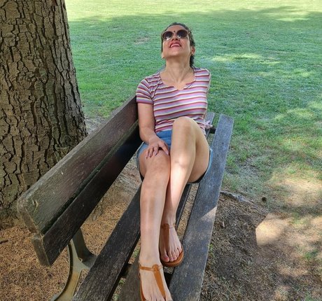 goddesshathafeet actrice libre archive