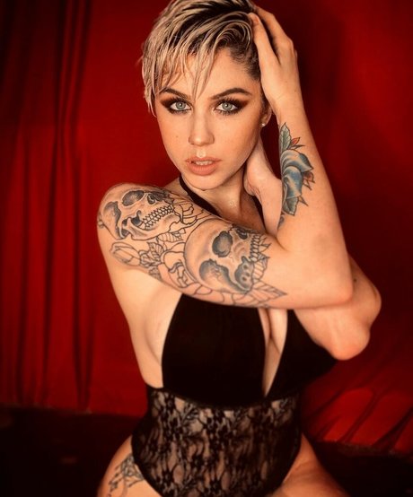 Punkqueenxoxo star érotique des photos