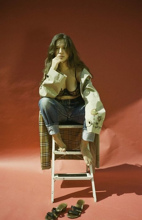 Gideon Adlon modèle hd des photos