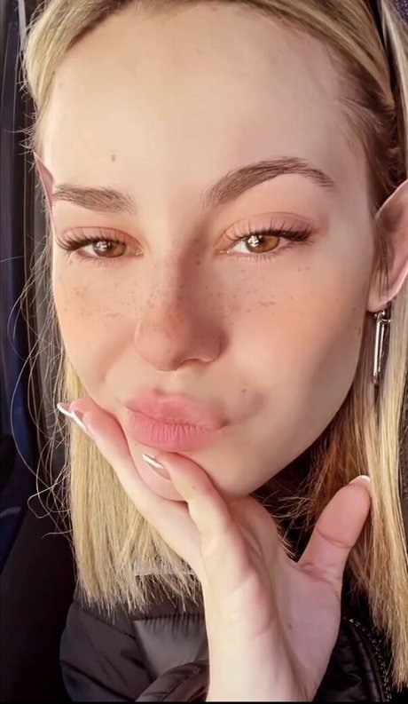 Elena Lagou xxx star du porno images