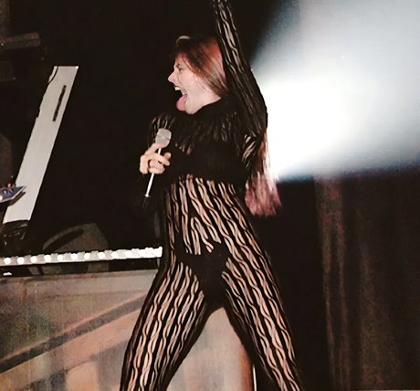 Floor Jansen art modèle des photos