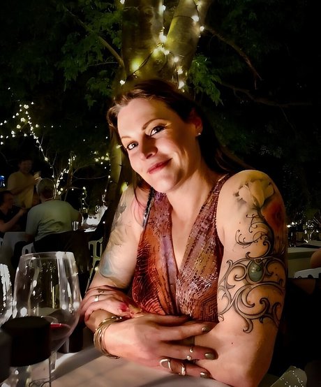 Floor Jansen actrice hd galerie