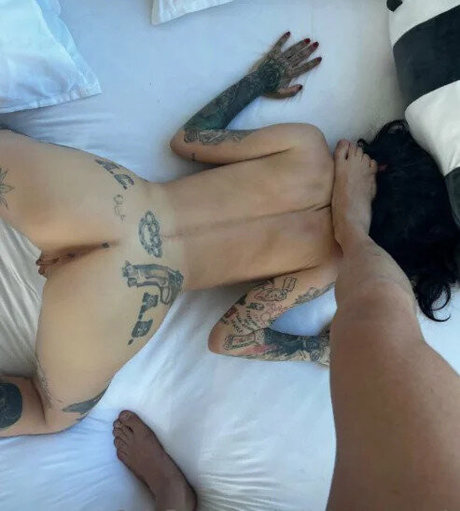 Stephanie Raszolkov sexe star galerie