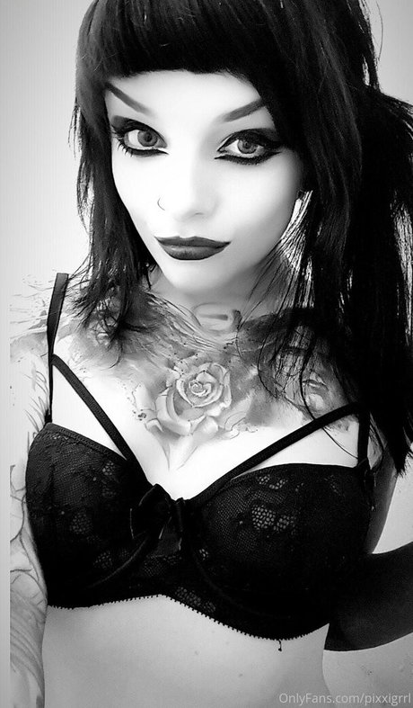 pixxigrrl star pornographique photos