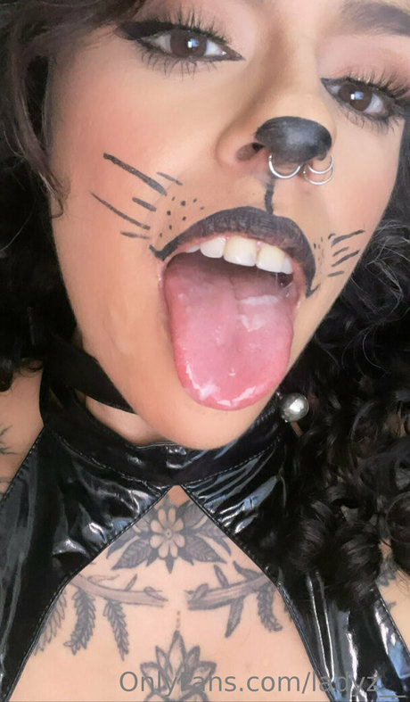 grosse chatte onlyfans sympa érotique collection