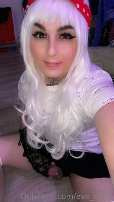 eve qtpie actrice exclusive des photos