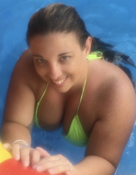 Ann Carvecson jolie star du porno galerie