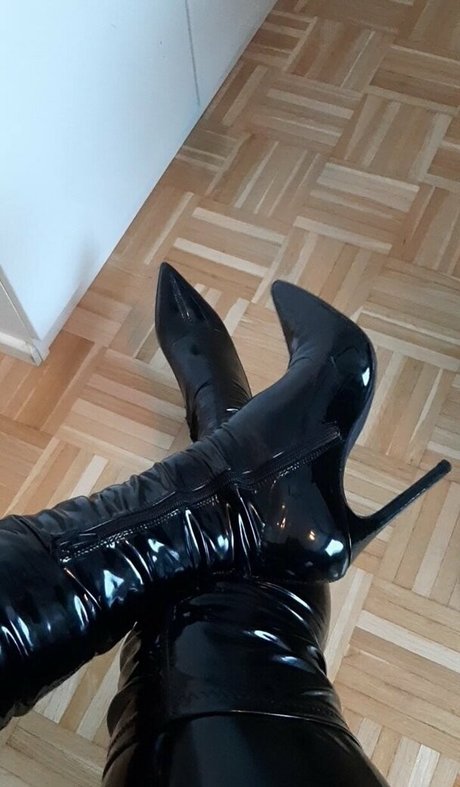 distannce nus star du porno galeries