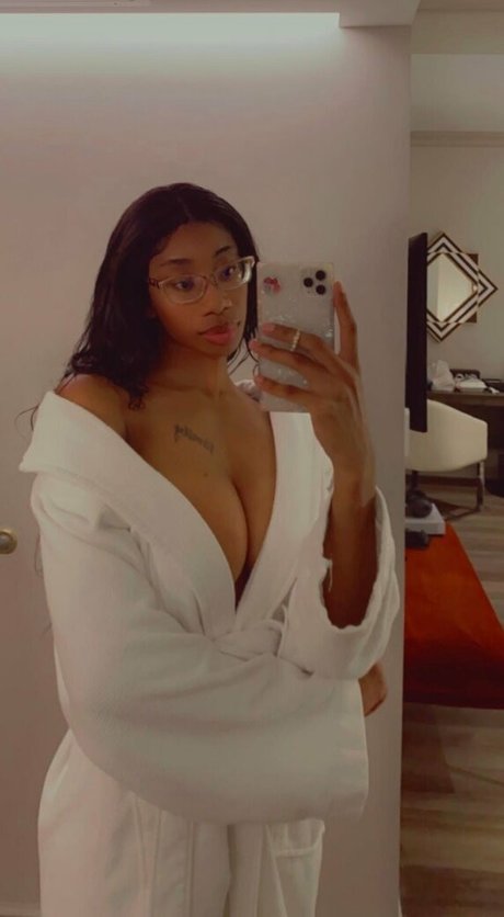 womanflo modèle gratuit archive