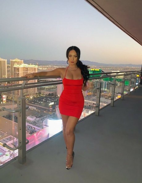 scauzz star du porno belle image