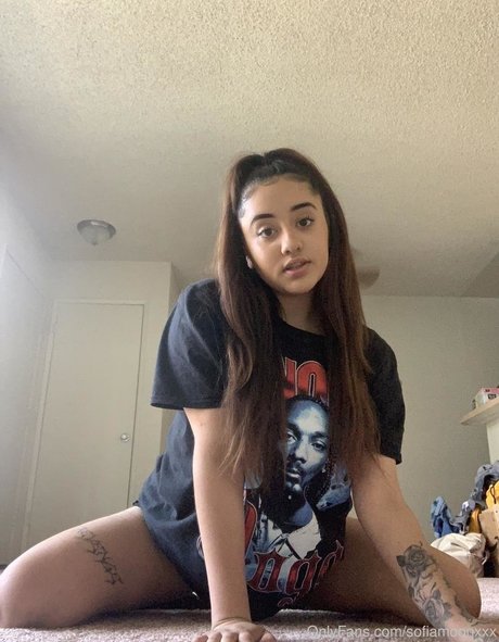 sofiamoonxxx jolie star du porno archive