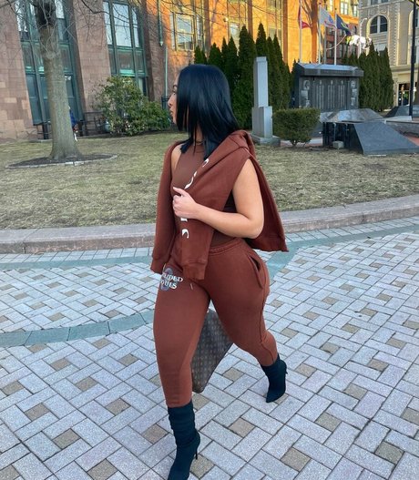 Omaima Benamre star du porno de haute qualité des photos