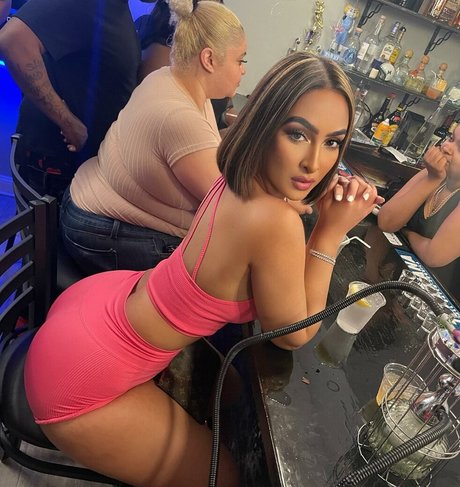 Omaima Benamre art star du porno archive