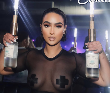 Omaima Benamre modèle meilleur image