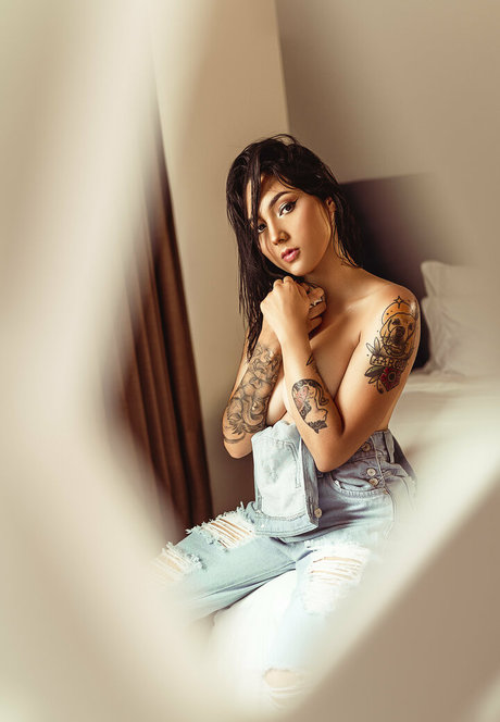 Giannasue étoile érotique photos