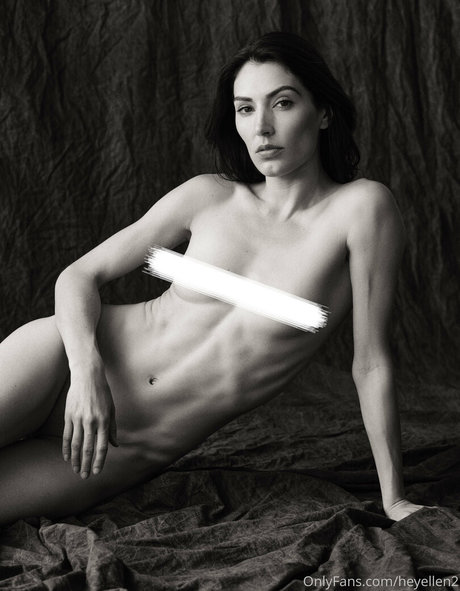 heyellen2 étoile adulte photos