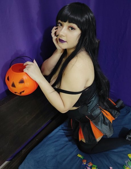 Mirai Tsubasa actrice sexy galeries