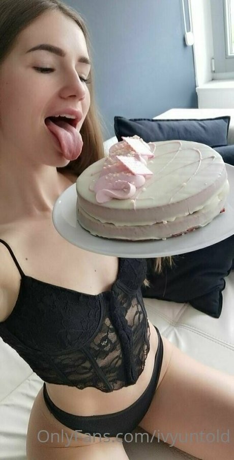 Ivyuntold art de star du porno photos