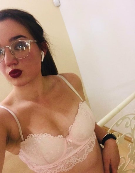 bella sun_ nus de stars du porno img