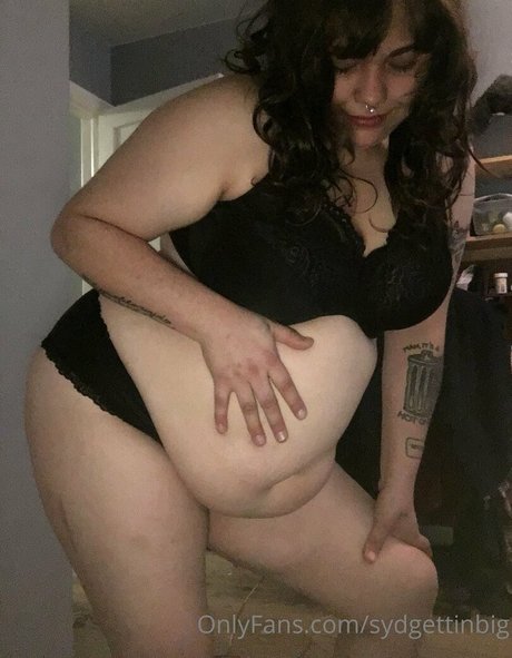 sydgettinbig modèle pornographique photo