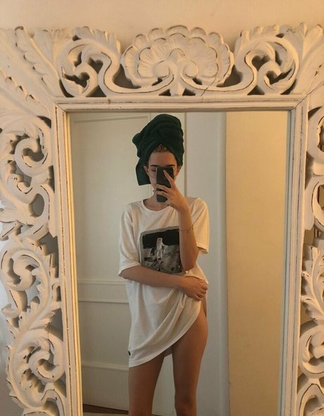 kvry22 modèle joli img