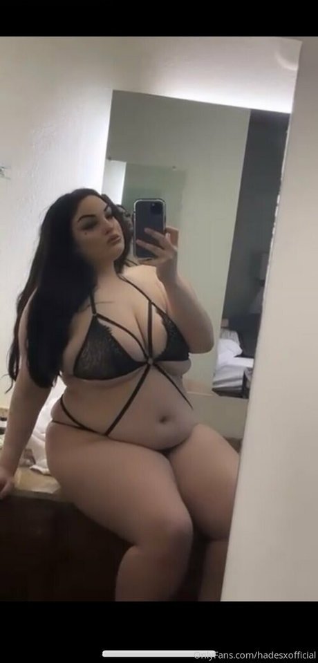 chanelgreyofficial actrice chaude galerie